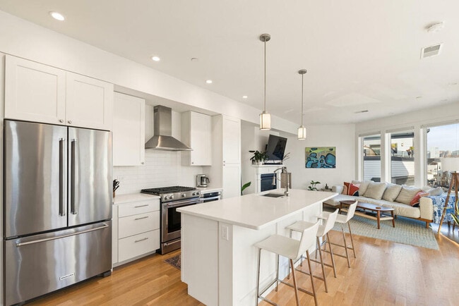 Photo - 283 Old Colony Ave Apartment