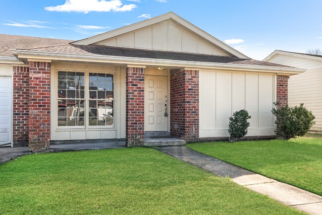 Foto del edificio - 4025 Glenmere Dr