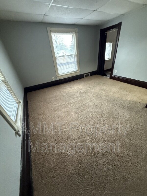 Foto del edificio - 723 W 1st St