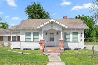 Building Photo - 3916 Kennon St