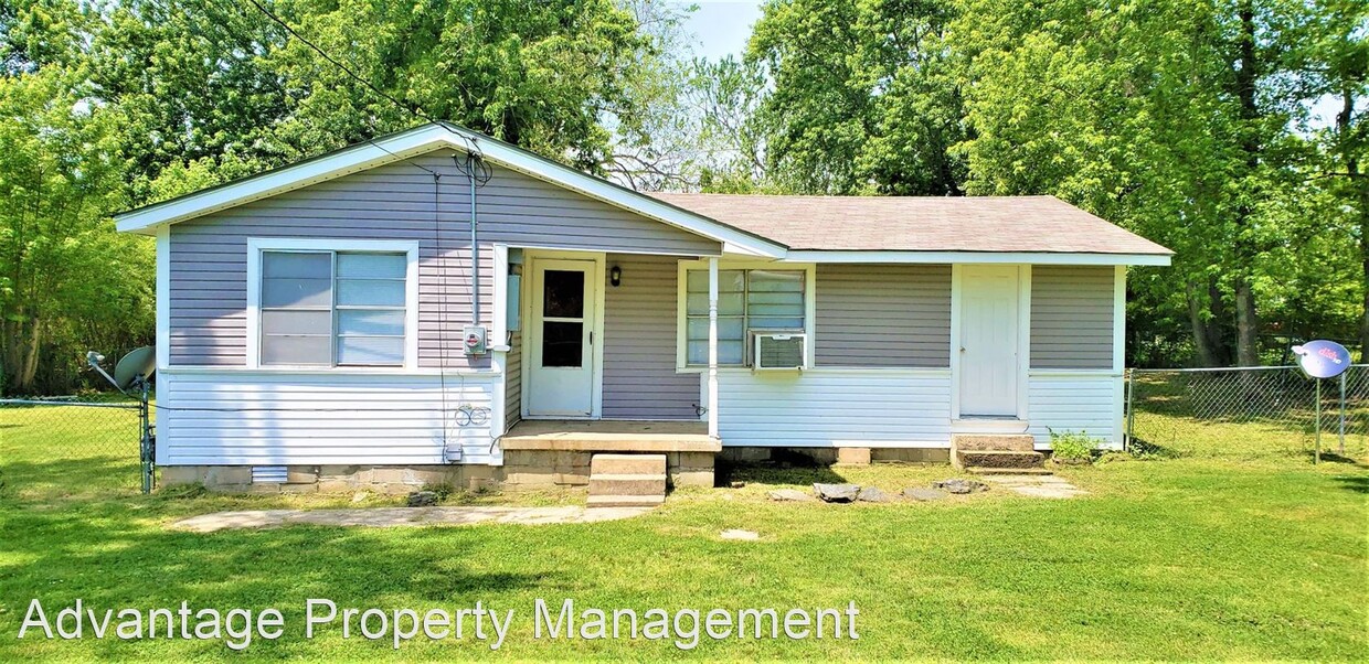 Primary Photo - 2 br, 1 bath House - 75 Oak Tree Rd
