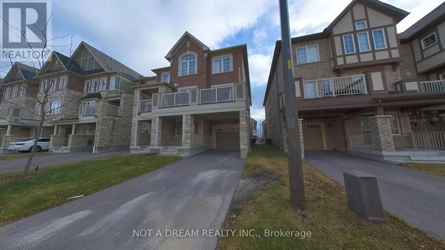 Building Photo - 11 Bluegill Cres