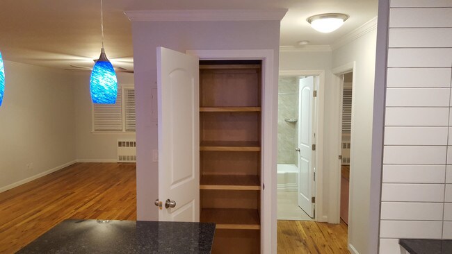 Building Photo - 17 Hope Street Unit#3C