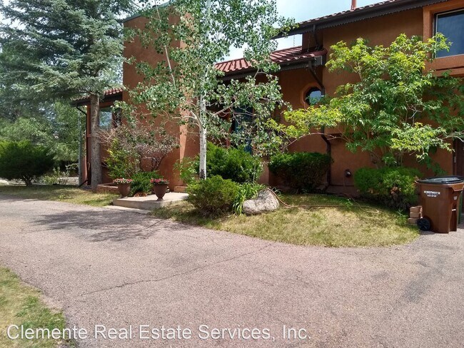 Foto del edificio - 4 br, 4 bath House - 1 Broadmoor Hills Dr.