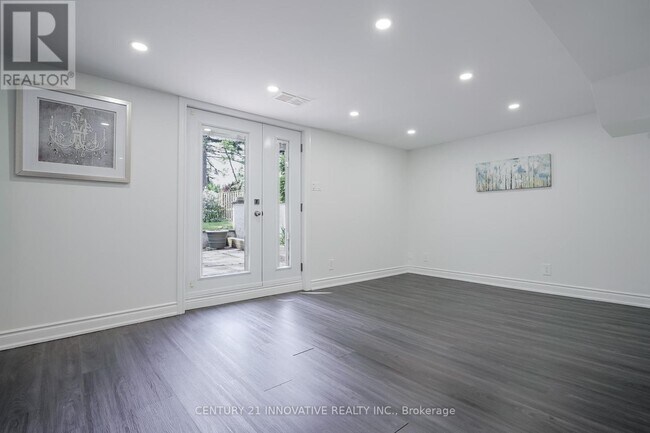 Building Photo - 73 Thornbeck Dr