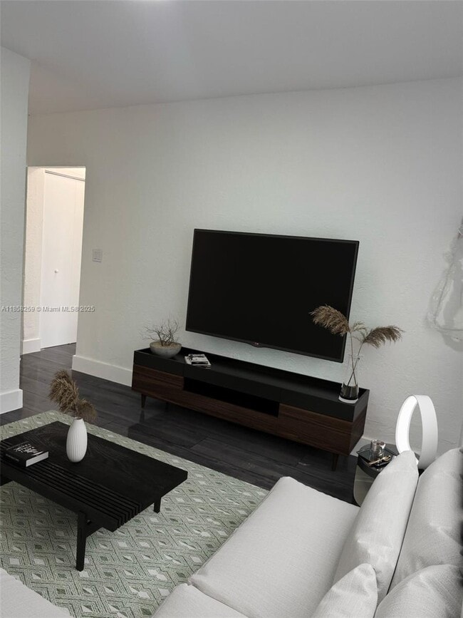 Foto del edificio - 212 NW 15th St