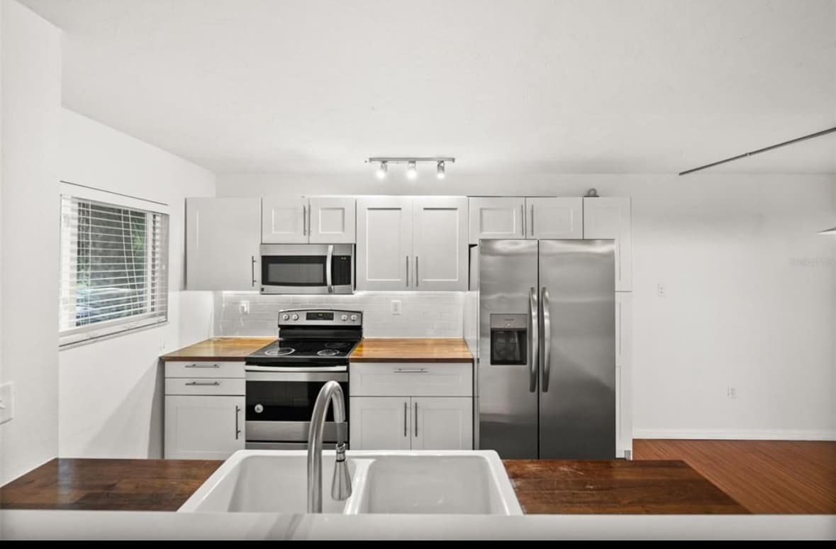 Photo - 2938 Clark Rd (Sarasota, FL)