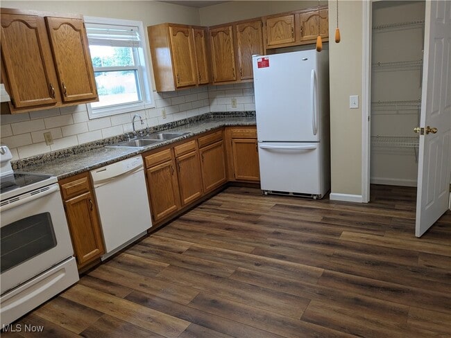 Foto del edificio - 726 Luke SW Dr