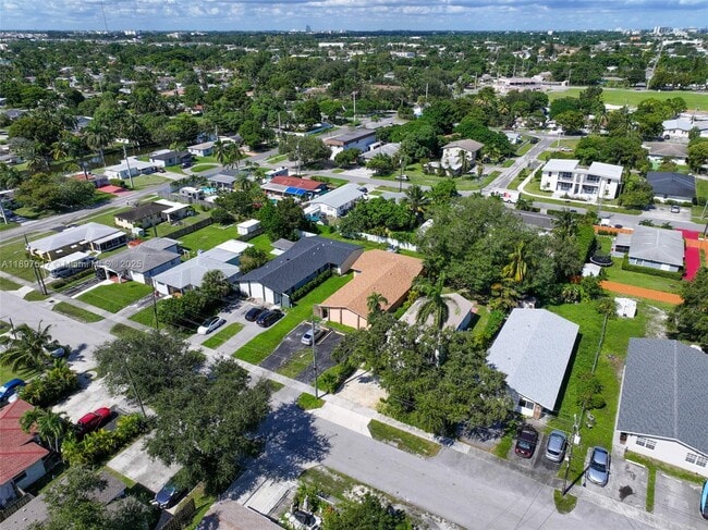 Building Photo - 34 SW 7th St