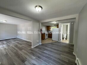 Building Photo - 206 Maine Ave