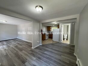 Building Photo - 206 Maine Ave