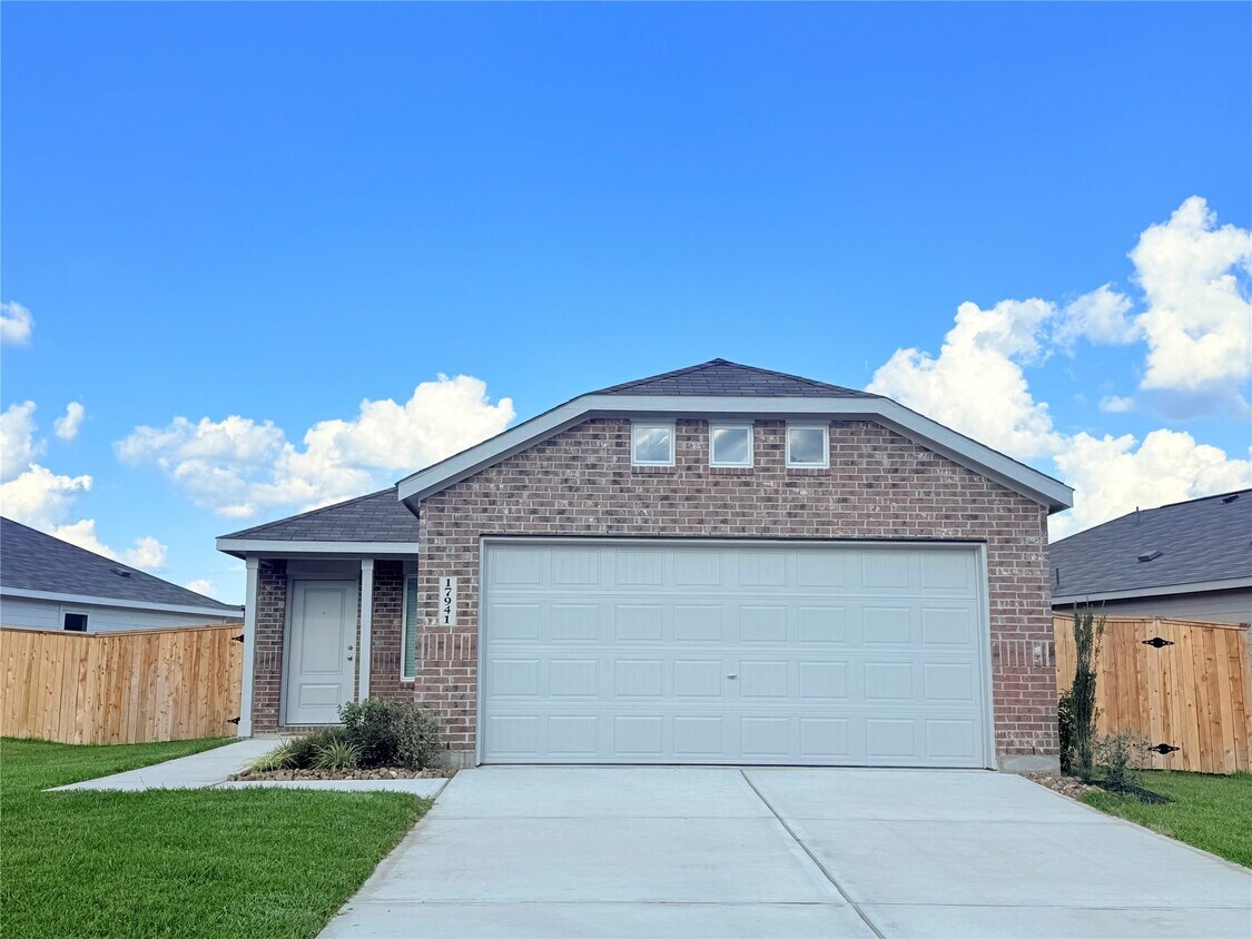 Foto principal - 17941 Valle Cupa Ln