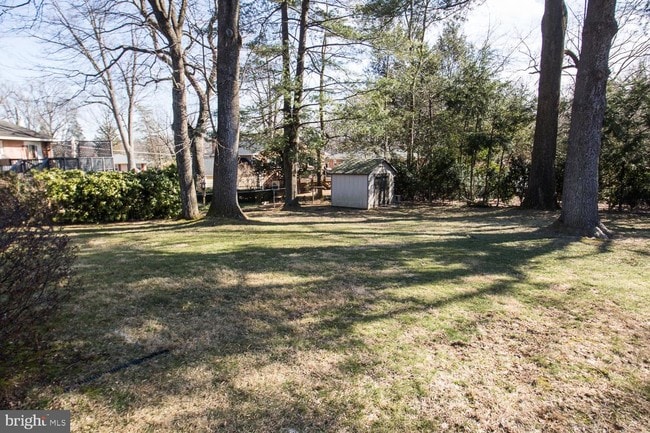 Building Photo - 2868 Glenvale Dr