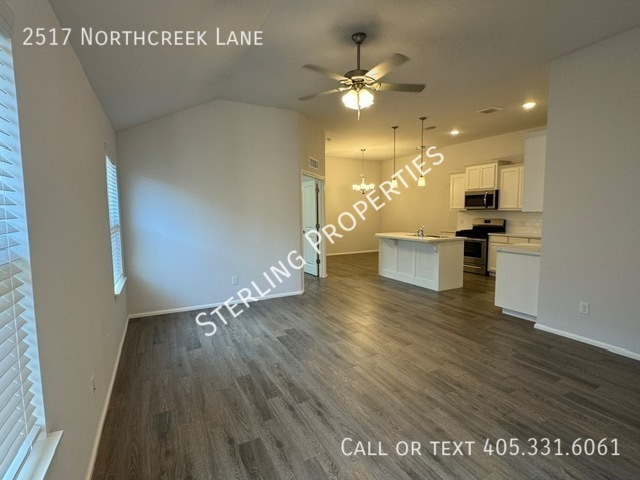 Foto del edificio - 2517 Northcreek Ln