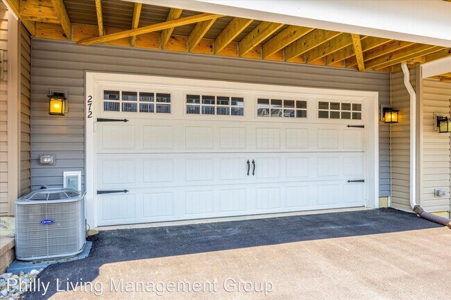 Foto del edificio - 4 br, 2.5 bath House - 272 Sugar Maple Sq