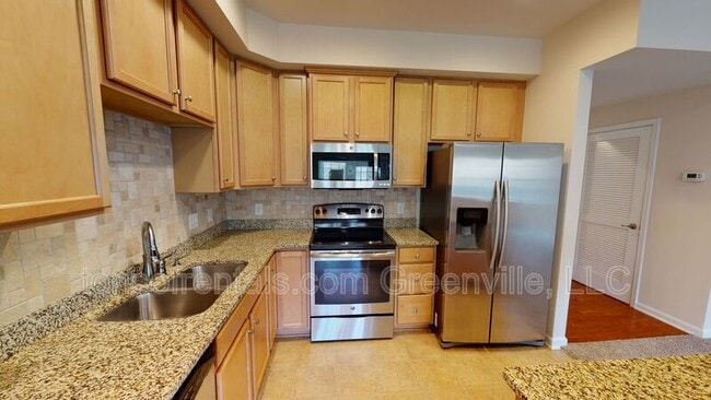 Photo - 477 Woodbark Ct Townhome