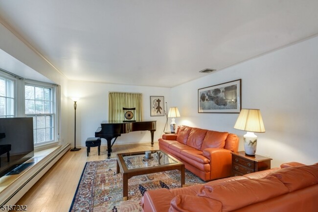 Foto del edificio - 62 Wynnewood Rd