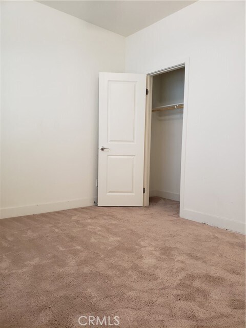 Foto del edificio - 15882 Ellington Wy