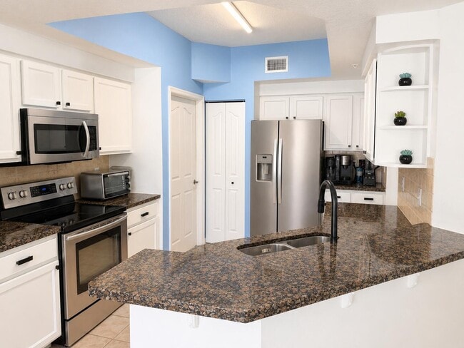 Building Photo - 224 Murcia Dr