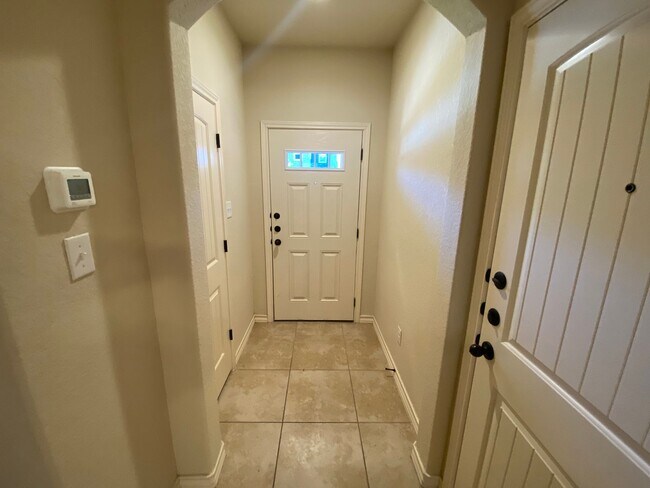 Foto del edificio - 6531 Marcel Way #102, San Antonio, TX. 78233
