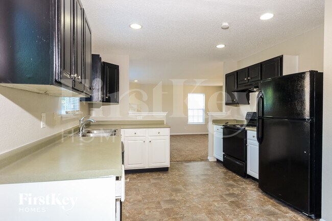 Foto del edificio - 10473 Windward Dr