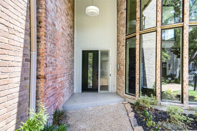 Foto del edificio - 7612 Olympia Dr