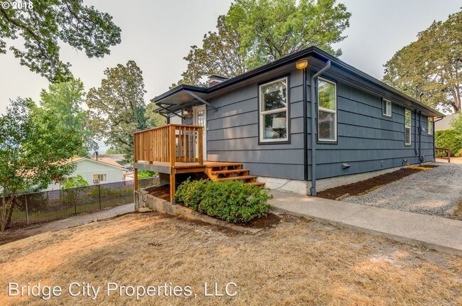 Building Photo - 3 br, 2 bath House - 16421 SE Harold Ave