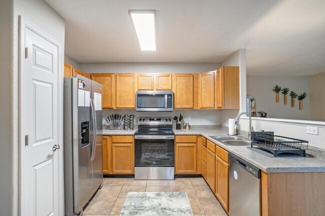 Building Photo - 13031 Dexter St