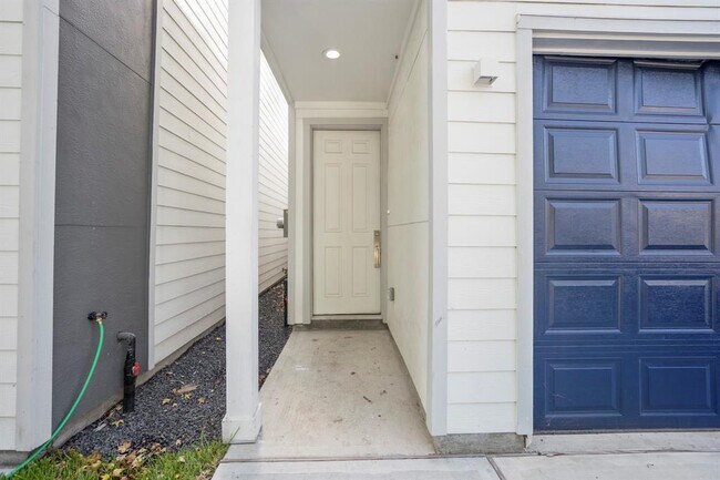 Foto del edificio - 8308 Prairie View Dr