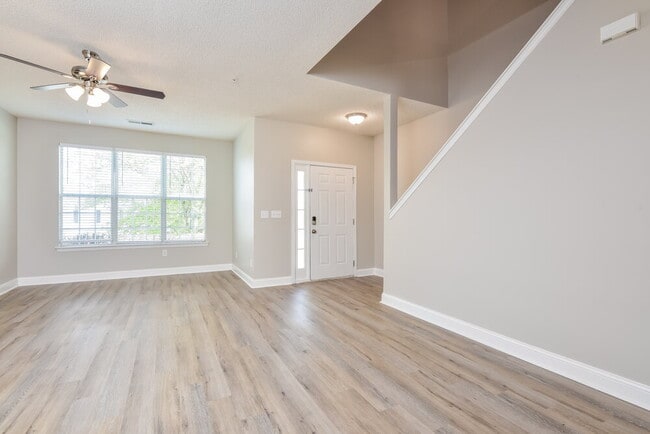 Building Photo - 206 Odyssey Turn NW