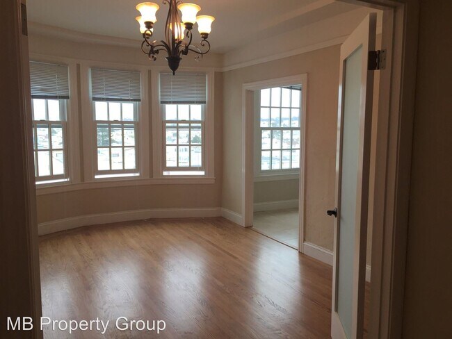 Building Photo - 510 26th Ave