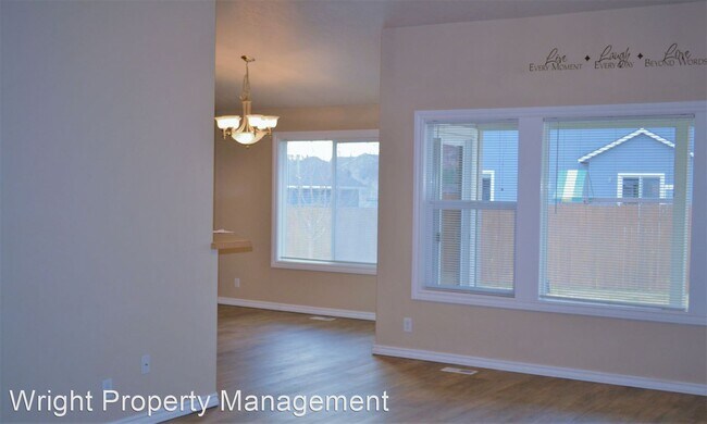 Building Photo - 3 br, 2 bath House - 841 W. Tropical Dr