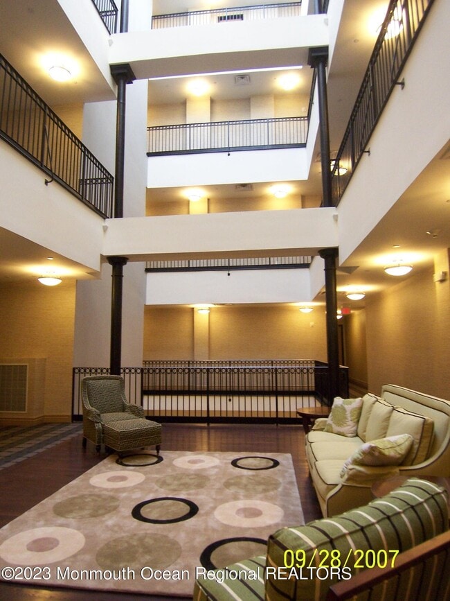 Foto del edificio - 300 Emory St