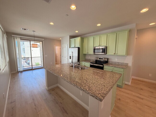 Building Photo - Gilbert *Gated* Town Home *NEW* Custom Paint Two Primary Bedrooms & *NO* Carpet!