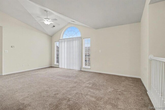 Foto del edificio - 20006 Hidden Oaks Dr