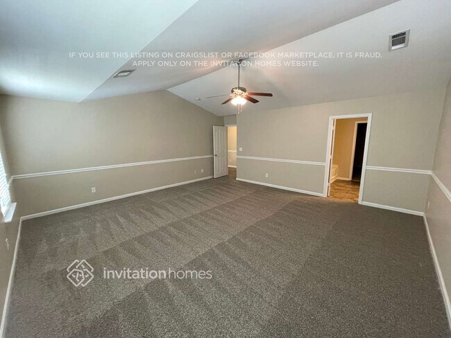 Foto del edificio - 4712 McClure Rd