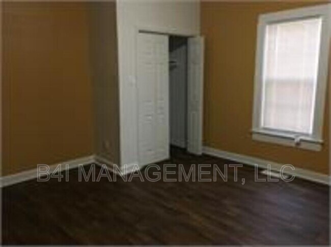 Building Photo - 312 N 17th St