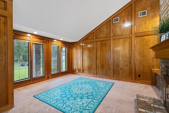 Foto del edificio - 815 Millpond Dr