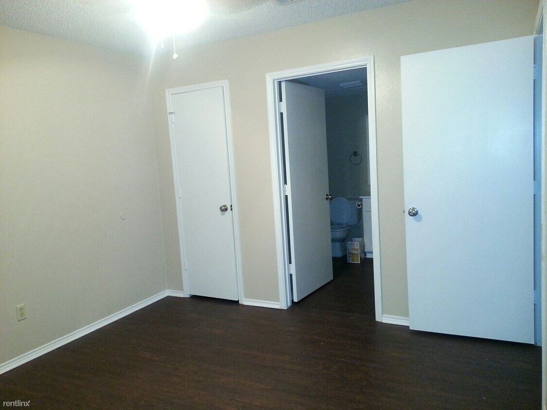 Foto del edificio - 2 br, 2 bath 4plex - 111 Peachtree Court B