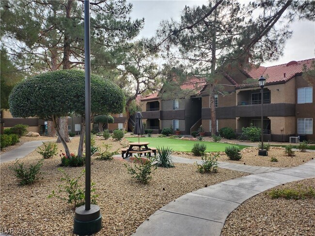 Building Photo - 2200 S Fort Apache Rd