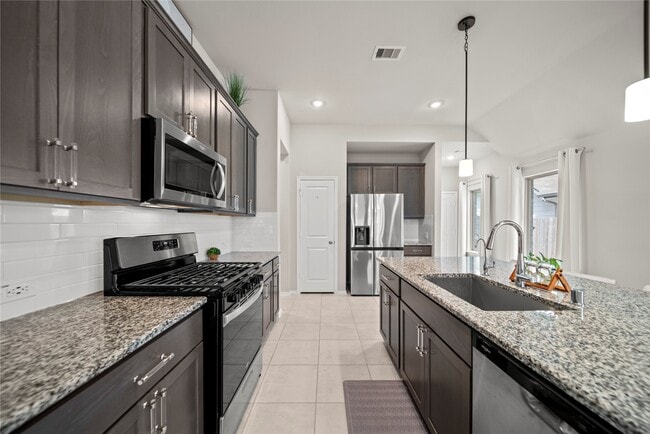 Foto del edificio - 32018 Towering Birch Trl