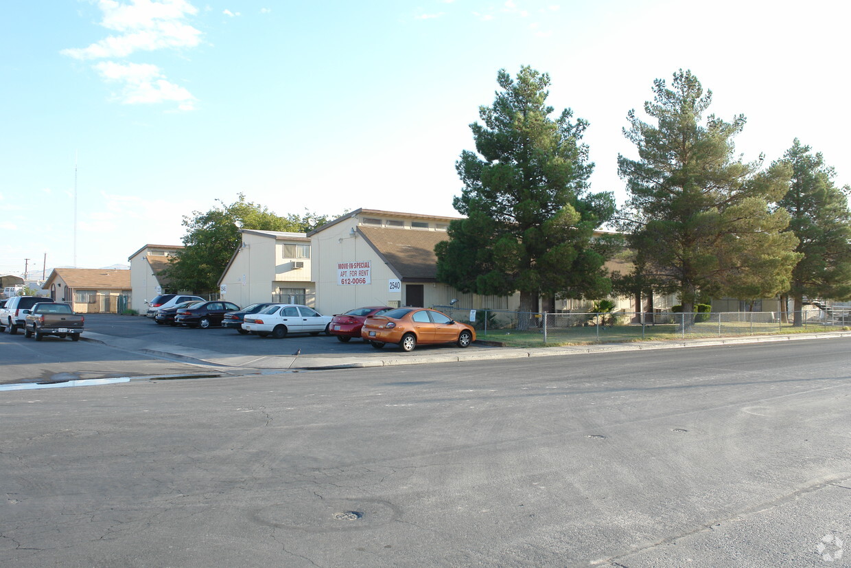 Primary Photo - Crawford Street Apartments