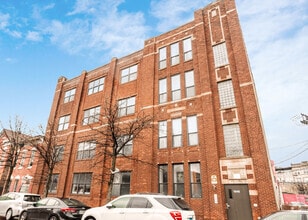Building Photo - 1846 S Loomis St