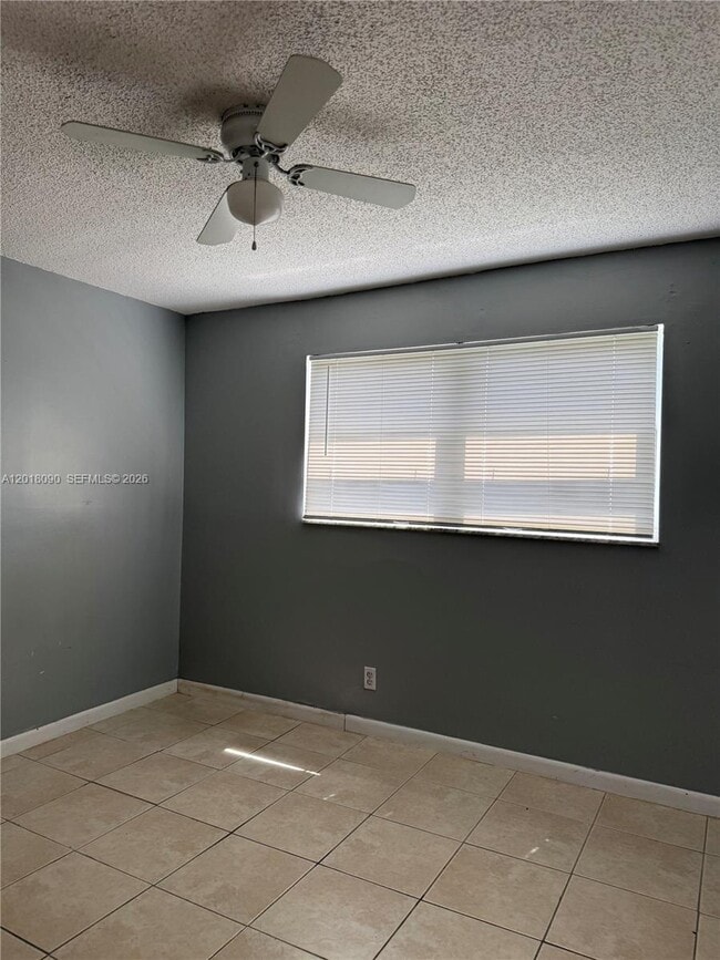 Foto del edificio - 8020 N Colony Cir