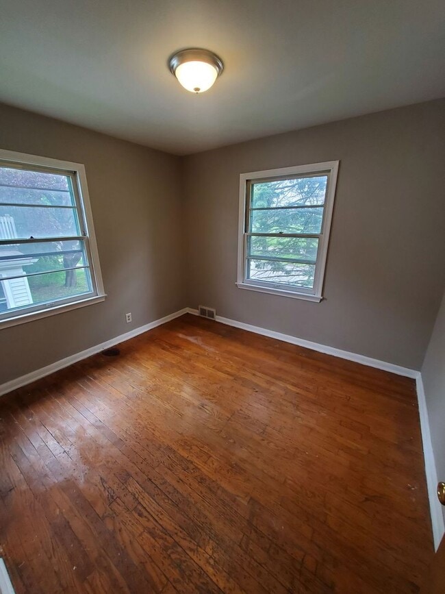 Foto del edificio - 3433 N 76th St