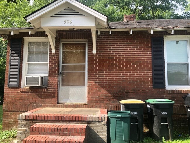 Foto del edificio - 506-506 Kingston Ave NE