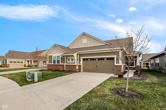 Building Photo - 1659 Dewey Dr