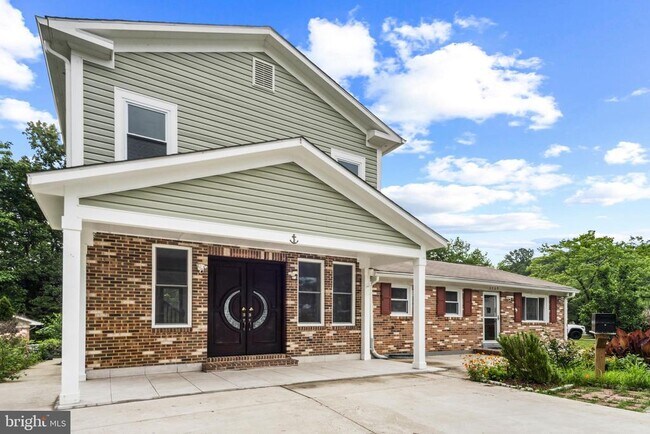 Building Photo - 3709 Forestdale Ave