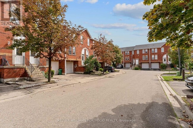 Building Photo - 6860-6860 Meadowvale Town Centre Cir