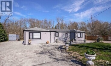 Building Photo - 759 Essa Rd